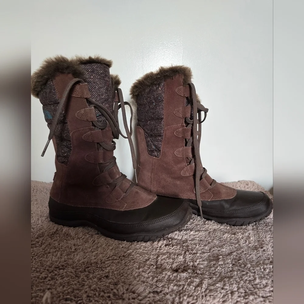 The North Face Brown Winter Boots with Fur Trim and Rubber Sole